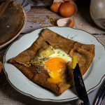 Ceci est une photographie de crêpes salées sans gluten et sans lactose-zenglutenfree