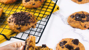 Ceci est une photographie de cookies moelleux amandes sans sucres ajoutés, ig bas, sans gluten, sans lactose-zenglutenfree