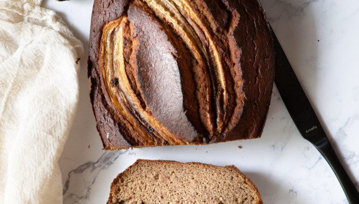 Ceci est une photographie de banana bread à l'okara sans gluten-zenglutenfree