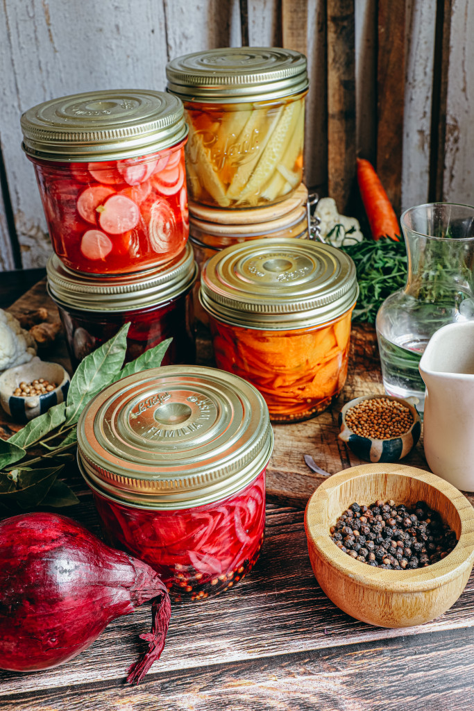 Pickles de légumes sans gluten : croquants et faciles maison en 20 min